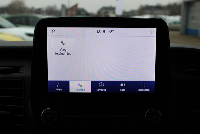 Vehicle Image 25