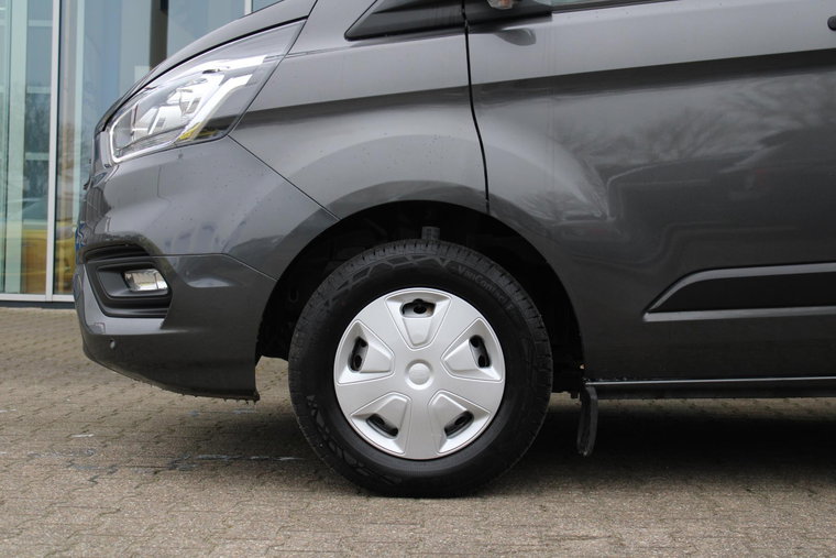 Vehicle Image 31