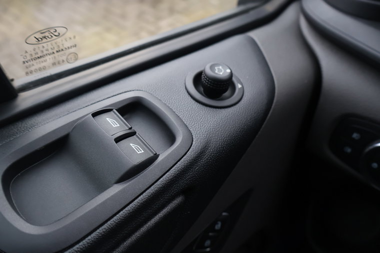Vehicle Image 33