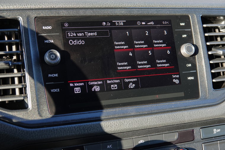 Vehicle Image 32