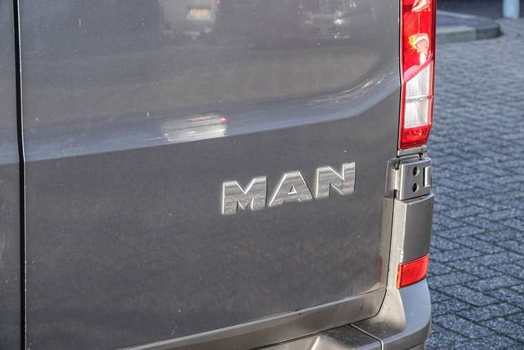 Vehicle Image 36