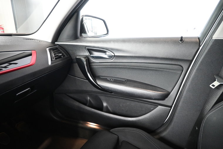 Vehicle Image 39