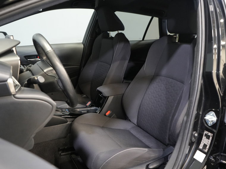 Vehicle Image 12