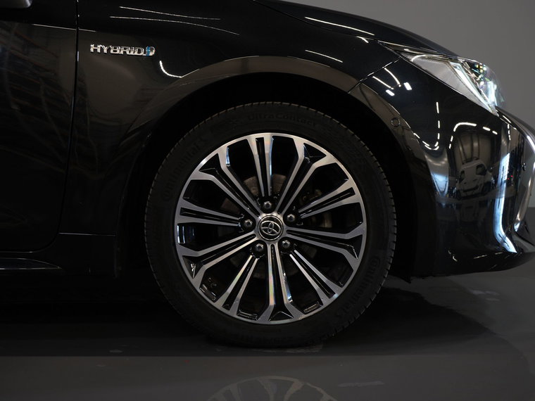 Vehicle Image 9
