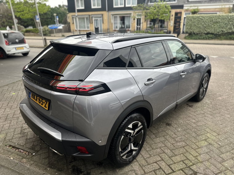 Vehicle Image 37