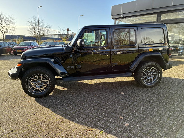 Vehicle Image 42
