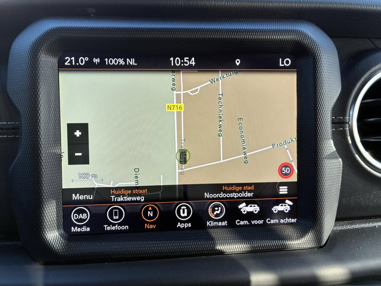 Vehicle Image 9