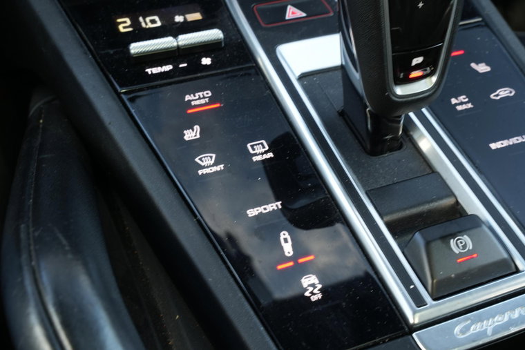 Vehicle Image 30