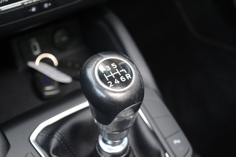 Vehicle Image 32