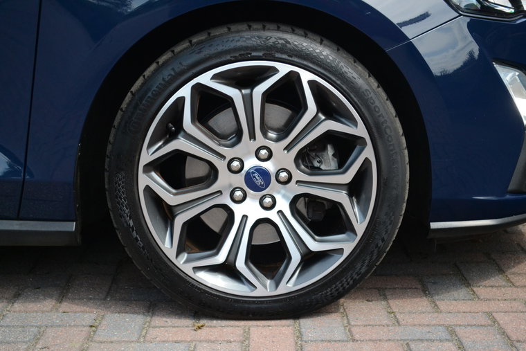 Vehicle Image 37