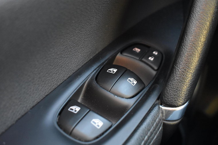 Vehicle Image 24