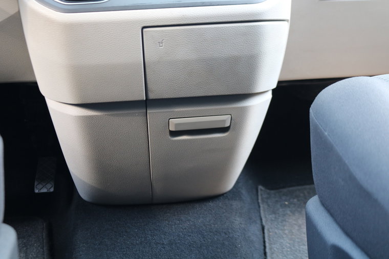 Vehicle Image 28