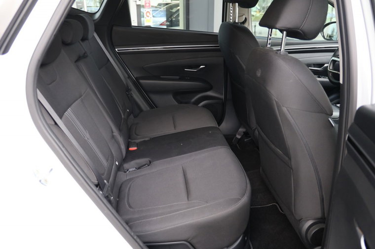 Vehicle Image 13