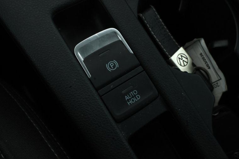 Vehicle Image 33