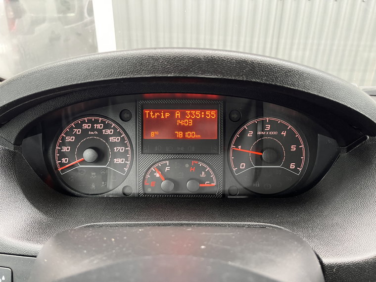 Vehicle Image 39