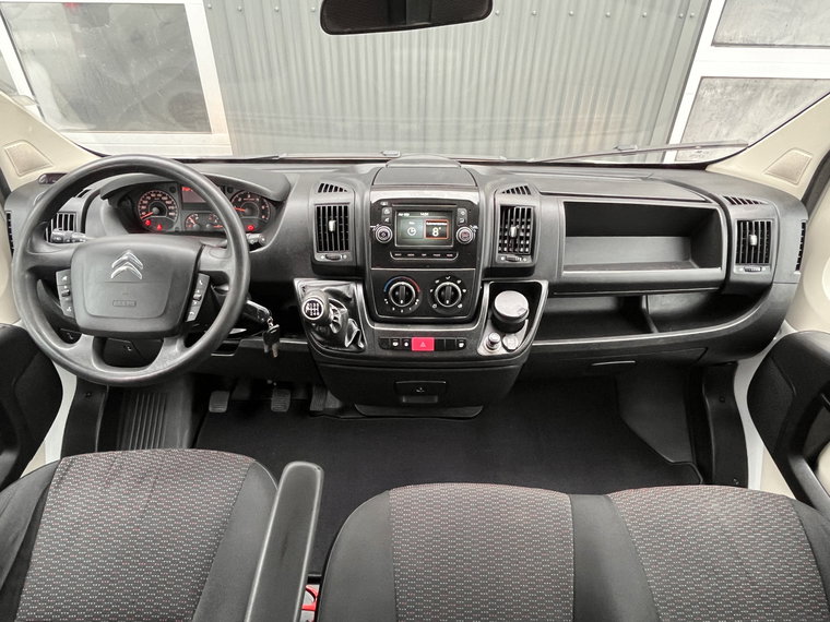 Vehicle Image 48