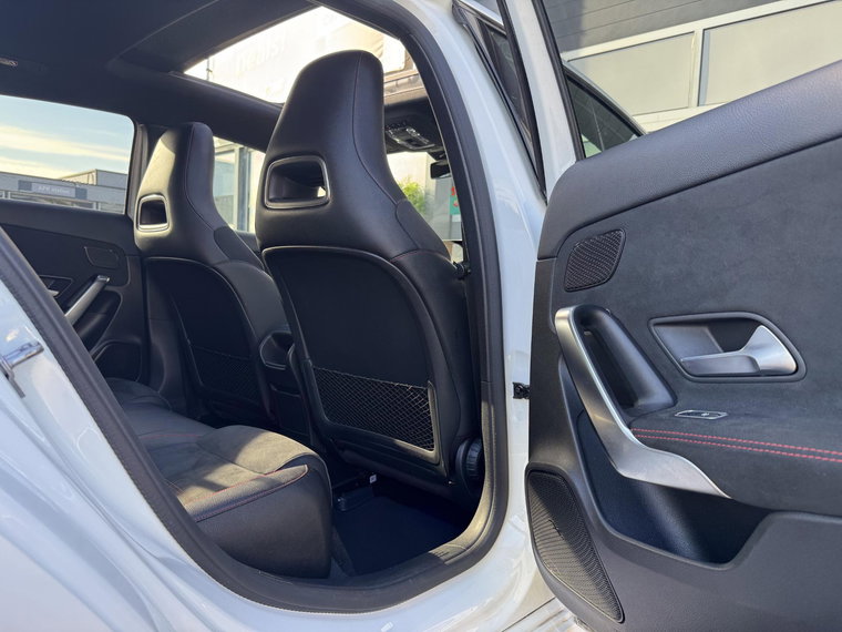 Vehicle Image 23