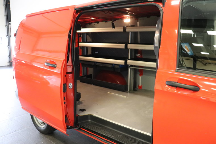 Vehicle Image 9