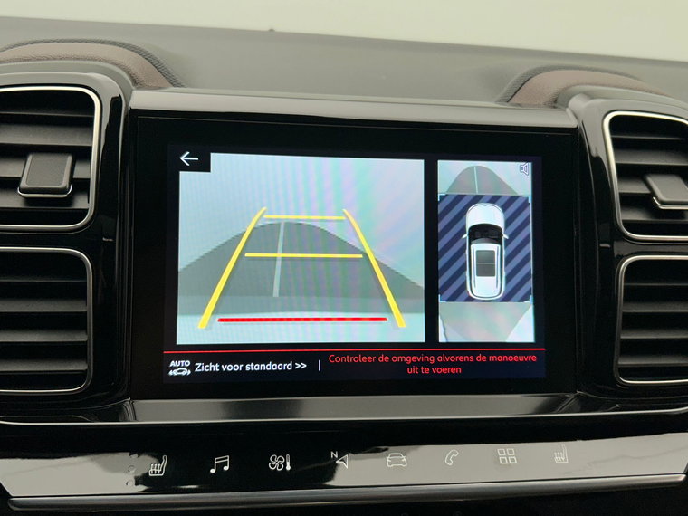 Vehicle Image 36