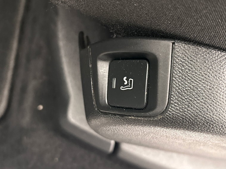 Vehicle Image 52