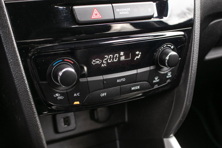 Vehicle Image 23