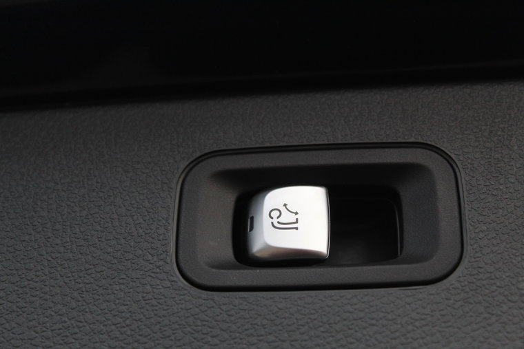 Vehicle Image 28