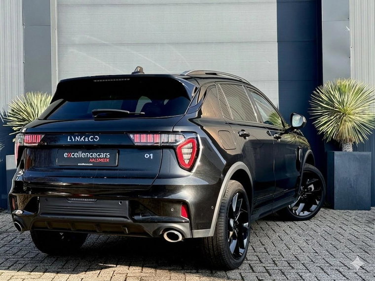 Vehicle Image 14