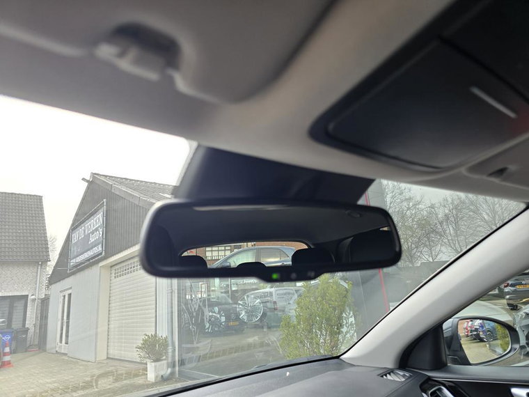 Vehicle Image 28