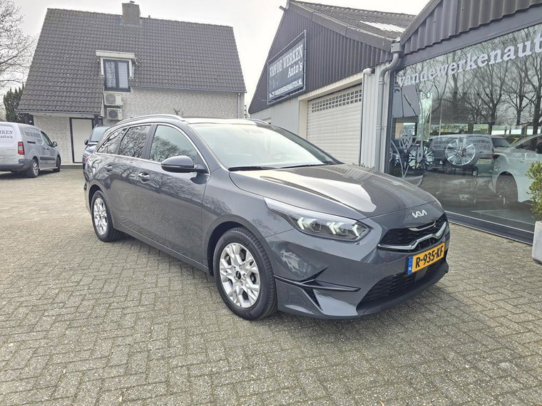 Vehicle Image 35