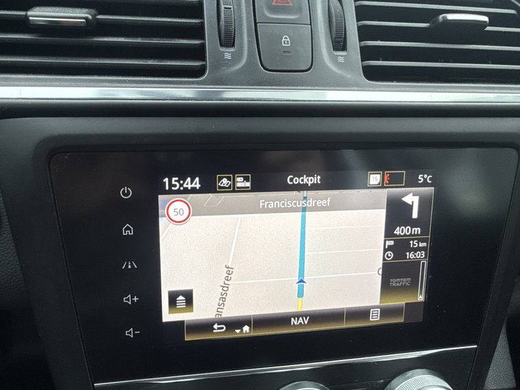Vehicle Image 32