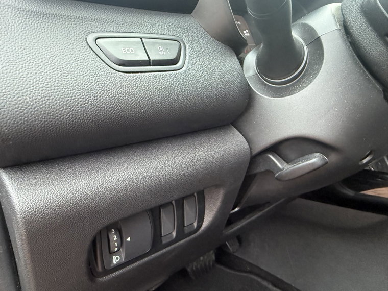 Vehicle Image 38