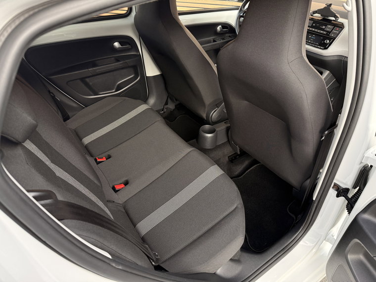 Vehicle Image 36
