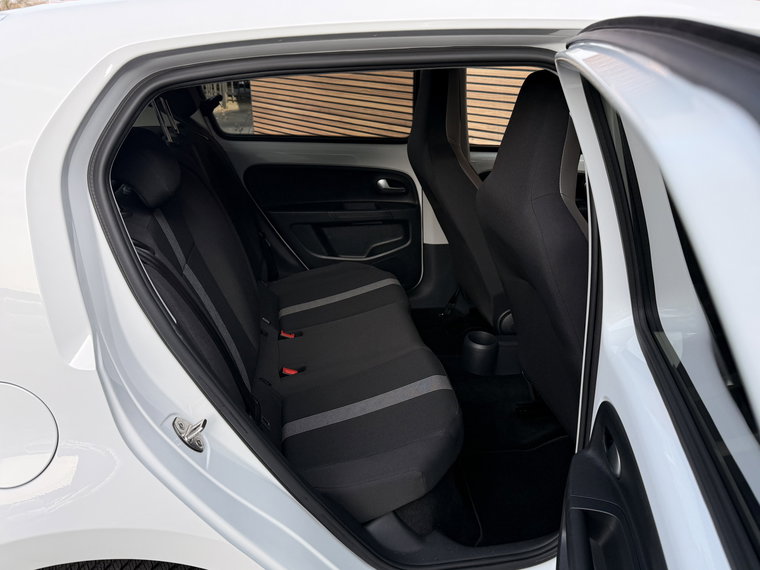 Vehicle Image 37