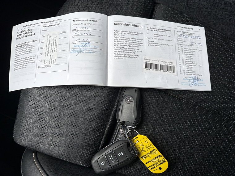 Vehicle Image 13