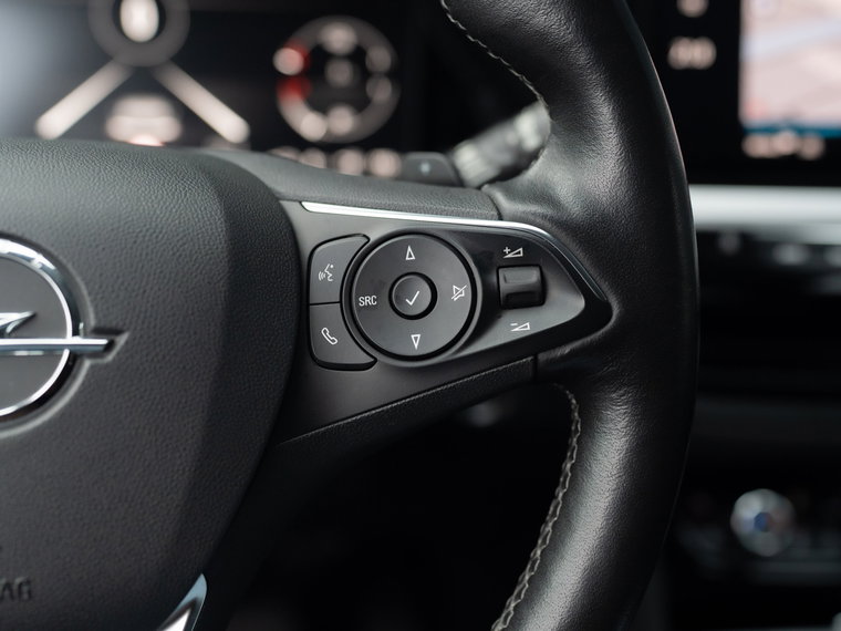 Vehicle Image 35