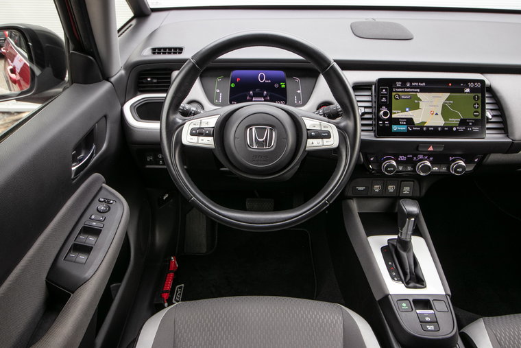 Vehicle Image 16
