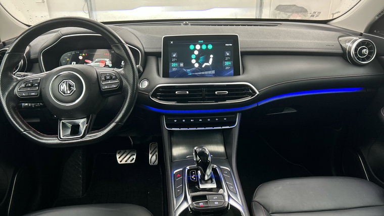 Vehicle Image 9