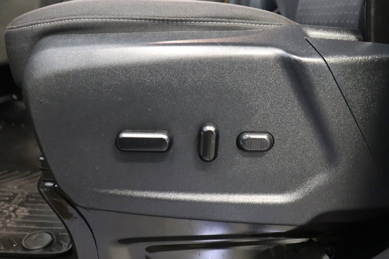Vehicle Image 17