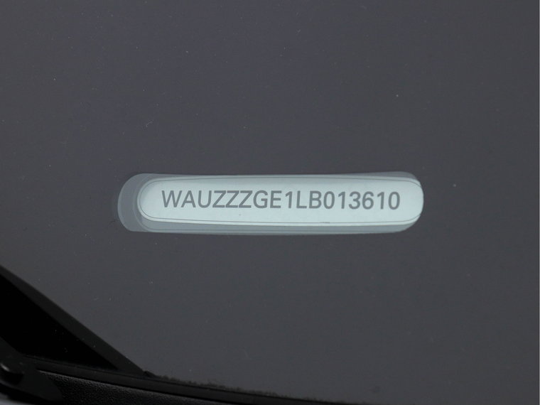 Vehicle Image 32