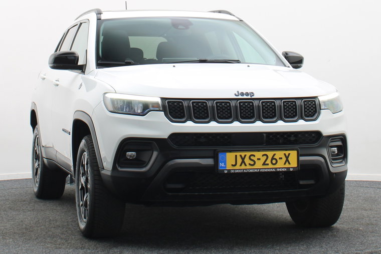 Vehicle Image 24