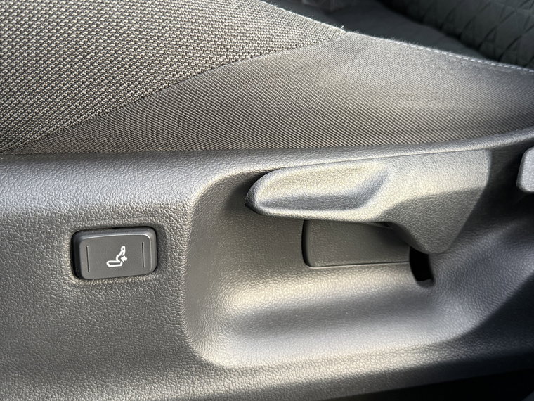 Vehicle Image 39