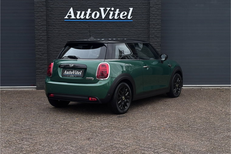 Vehicle Image 38