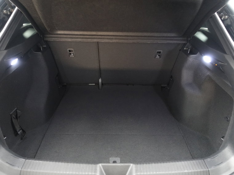 Vehicle Image 27