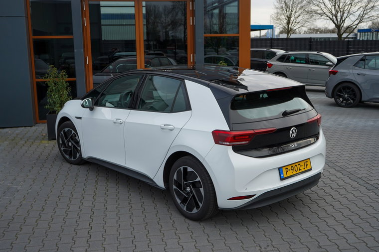 Vehicle Image 31