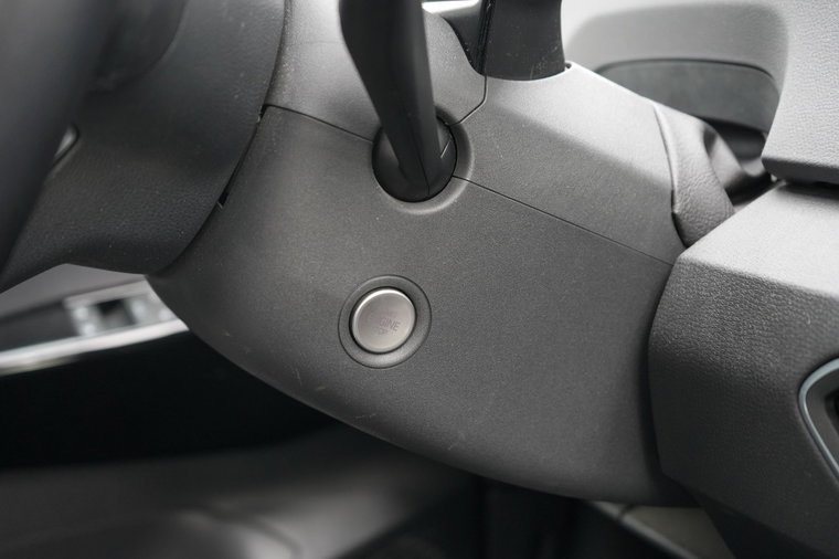 Vehicle Image 38