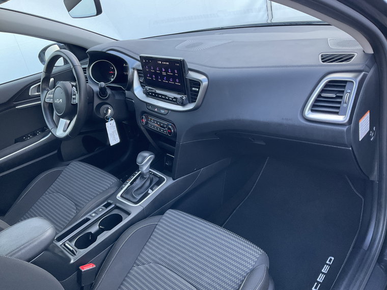 Vehicle Image 33