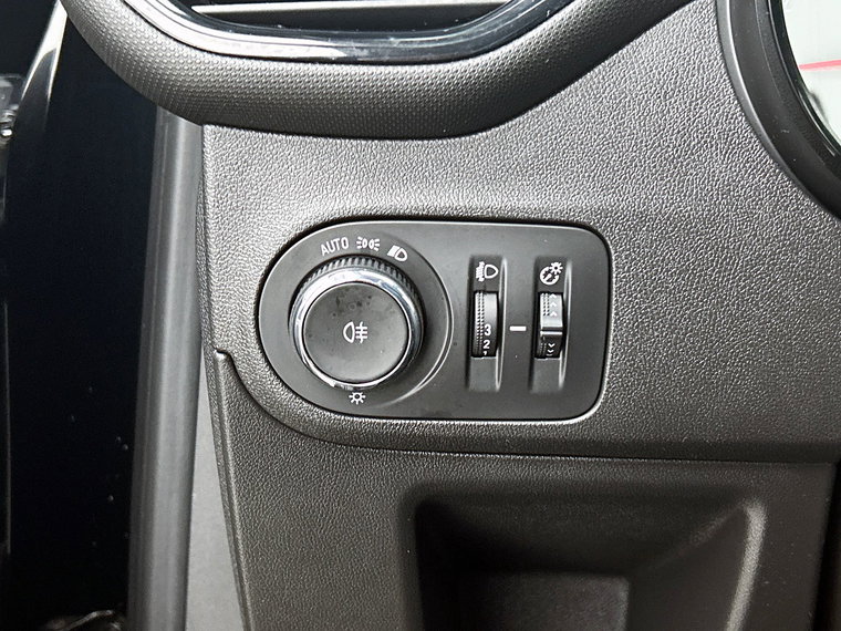 Vehicle Image 28