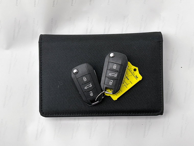 Vehicle Image 30