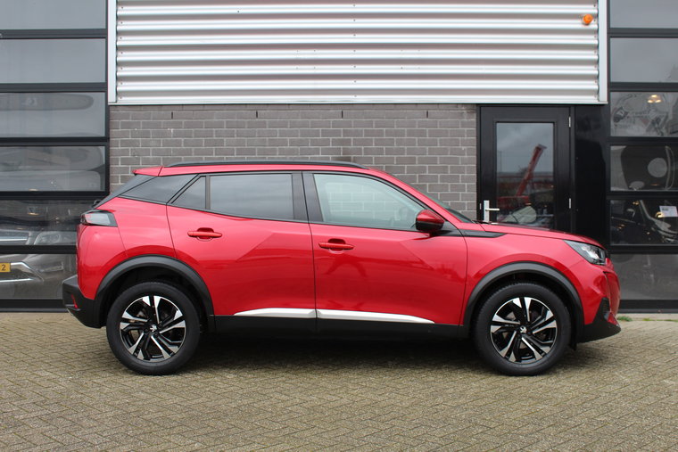 Vehicle Image 25