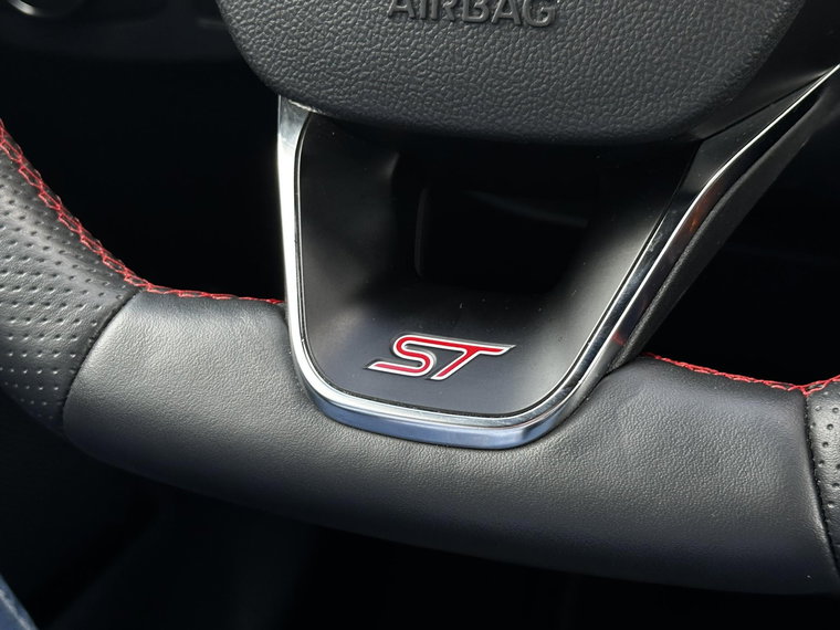 Vehicle Image 27